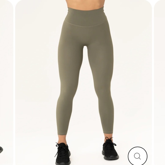 LYCIT essential Lucid Leggings - Picture 4 of 5